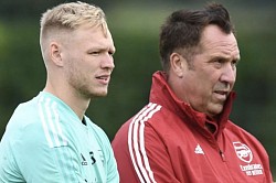 Aaron Ramsdale, David Seaman at London Colney, Arsenal training ground