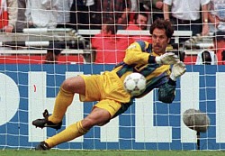 David Seaman saved three penalties against Sampdoria, Spain in the Euro ‘96 quarter final